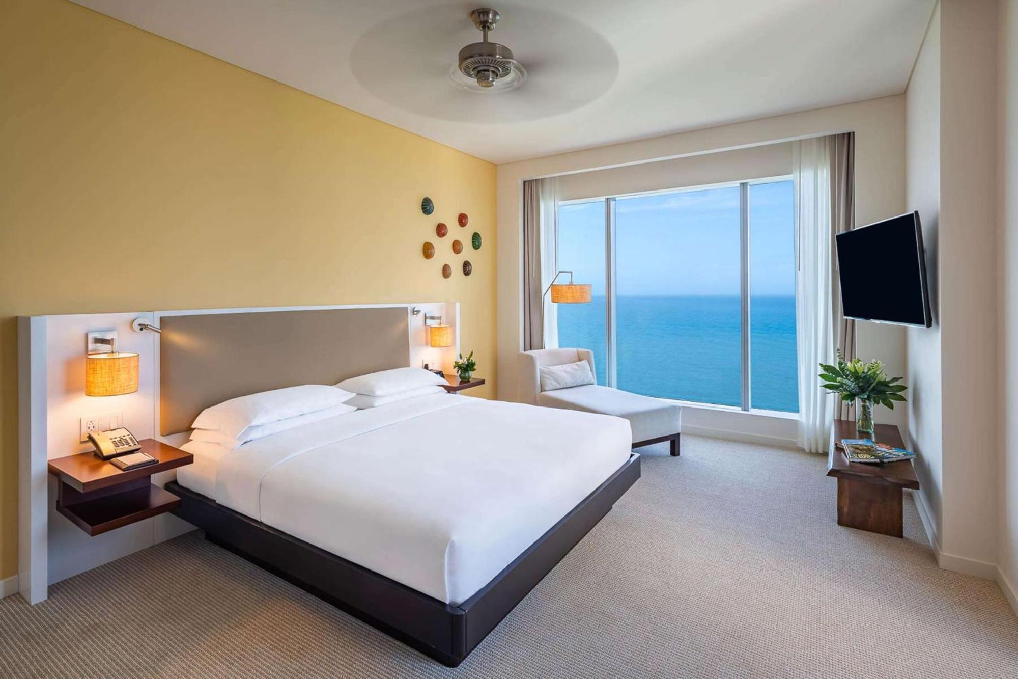 Hyatt Regency Cartagena Ξενοδοχείο Εξωτερικό φωτογραφία A bedroom at the Atlantis Paradise Island